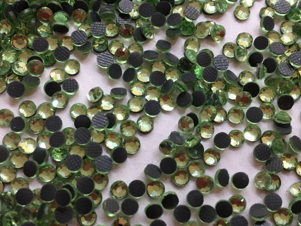 Клейові камені DMC SS 10 № PERIDOT US113